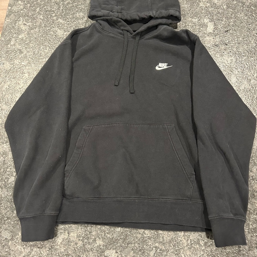 Men’s Large Black Nike Sportswear Club Fleece Hoodie